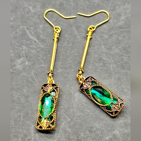 Vintage-Style Emerald Green Dangle Earrings | Art Deco Filigree Drop | 2.5” Long - Picture 3 of 5